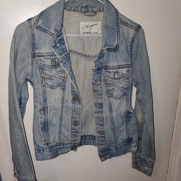 Jean jacket - Picture 7 of 7